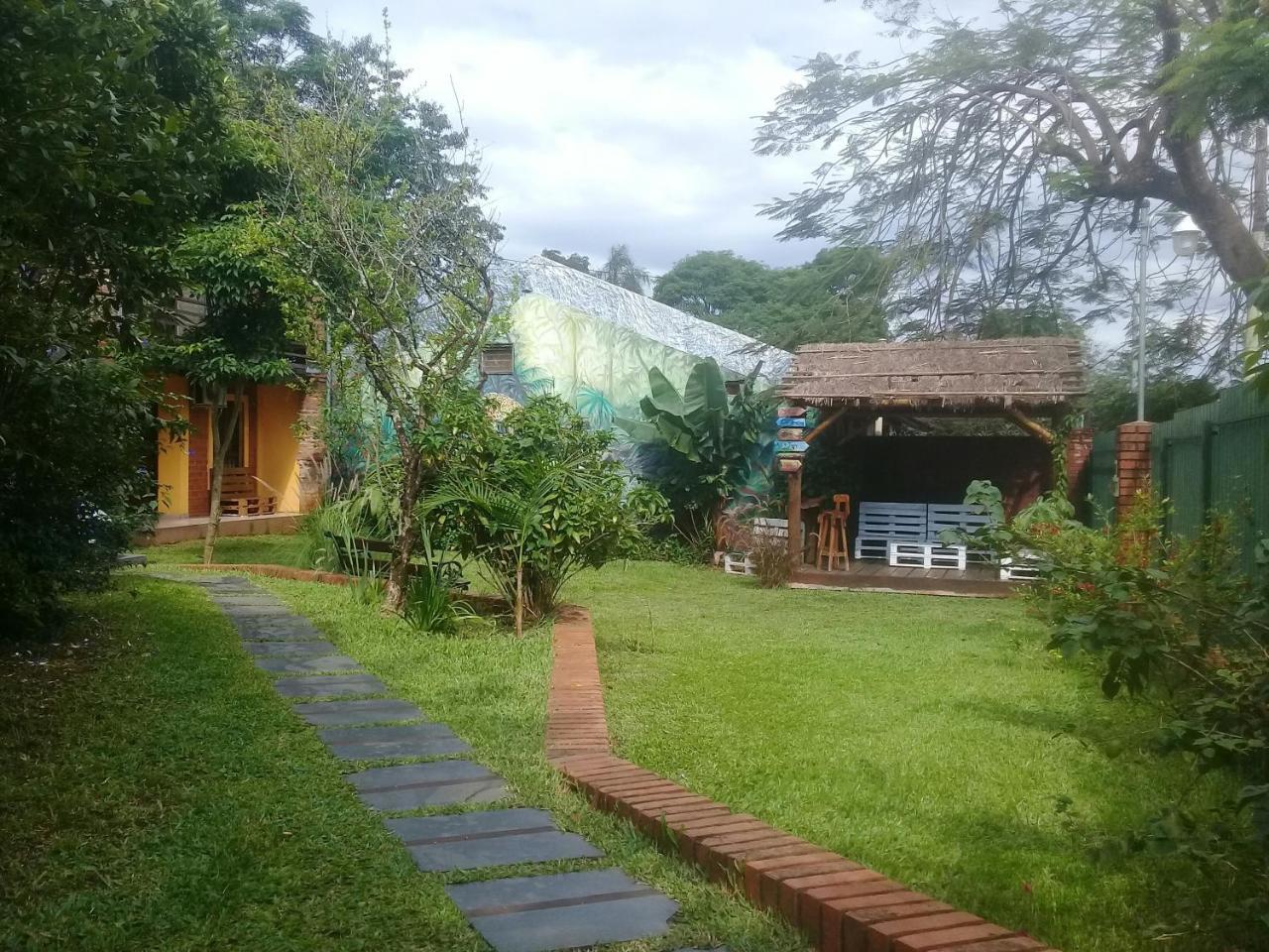 Hospedaje Los Vencejos Puerto Iguazú Exterior foto